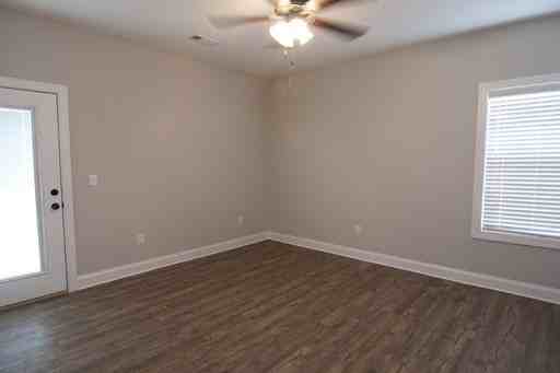 204 Park West Loop - Photo 7 of 16