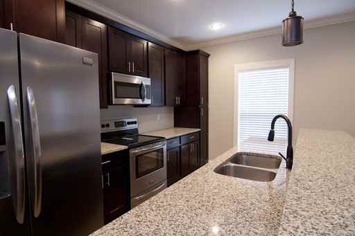 215 Park West Loop - Photo 3 of 15