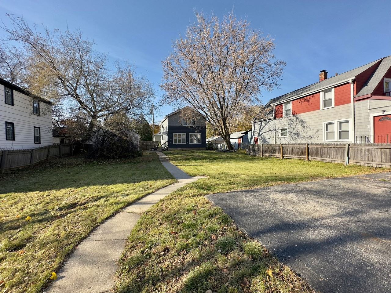 5723 North 38th Street - Photo 2 of 24