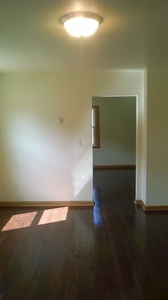 5647 North 36th Street - Photo 2 of 8