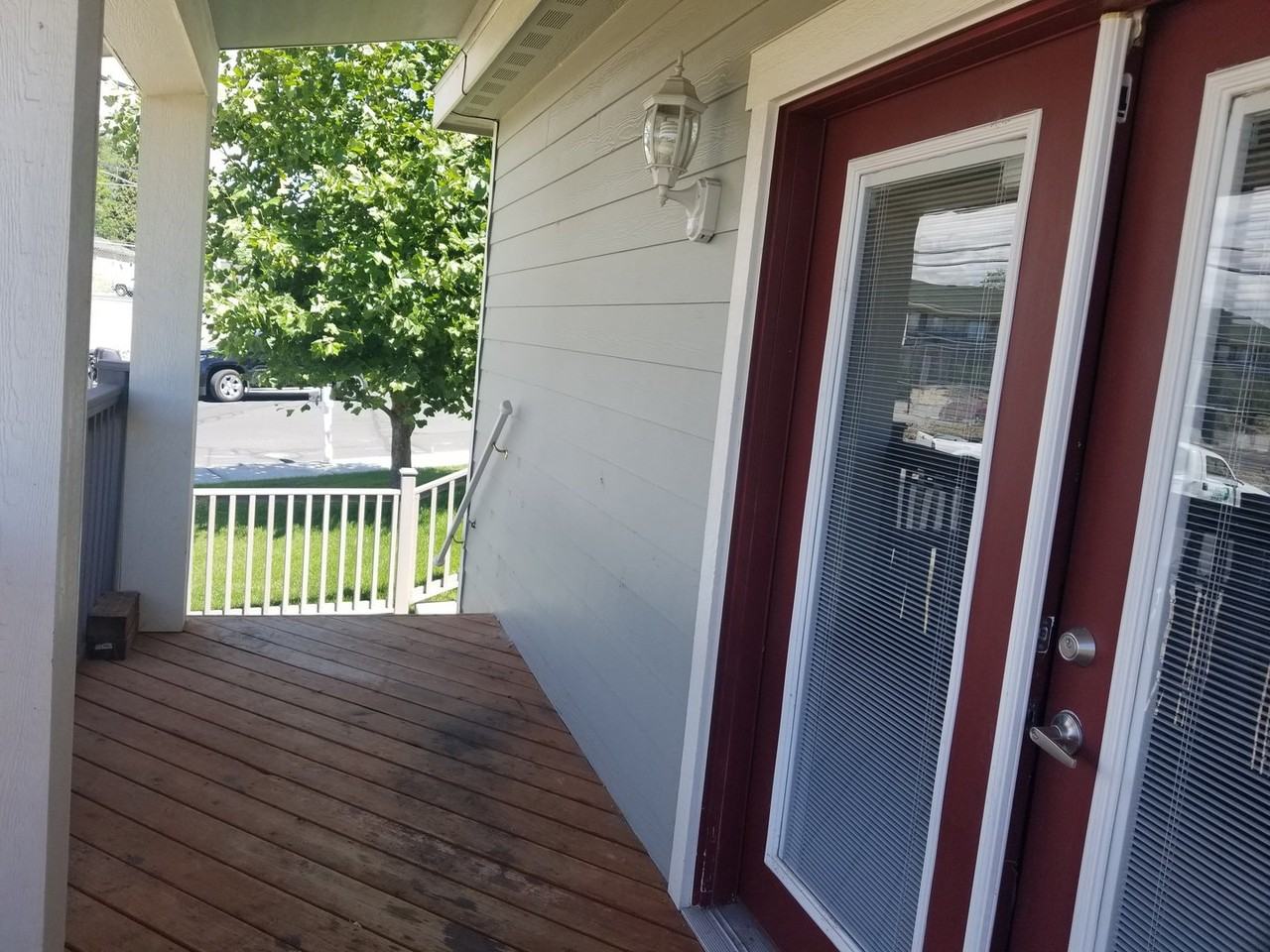 1102 Ashley Way - Photo 4 of 27