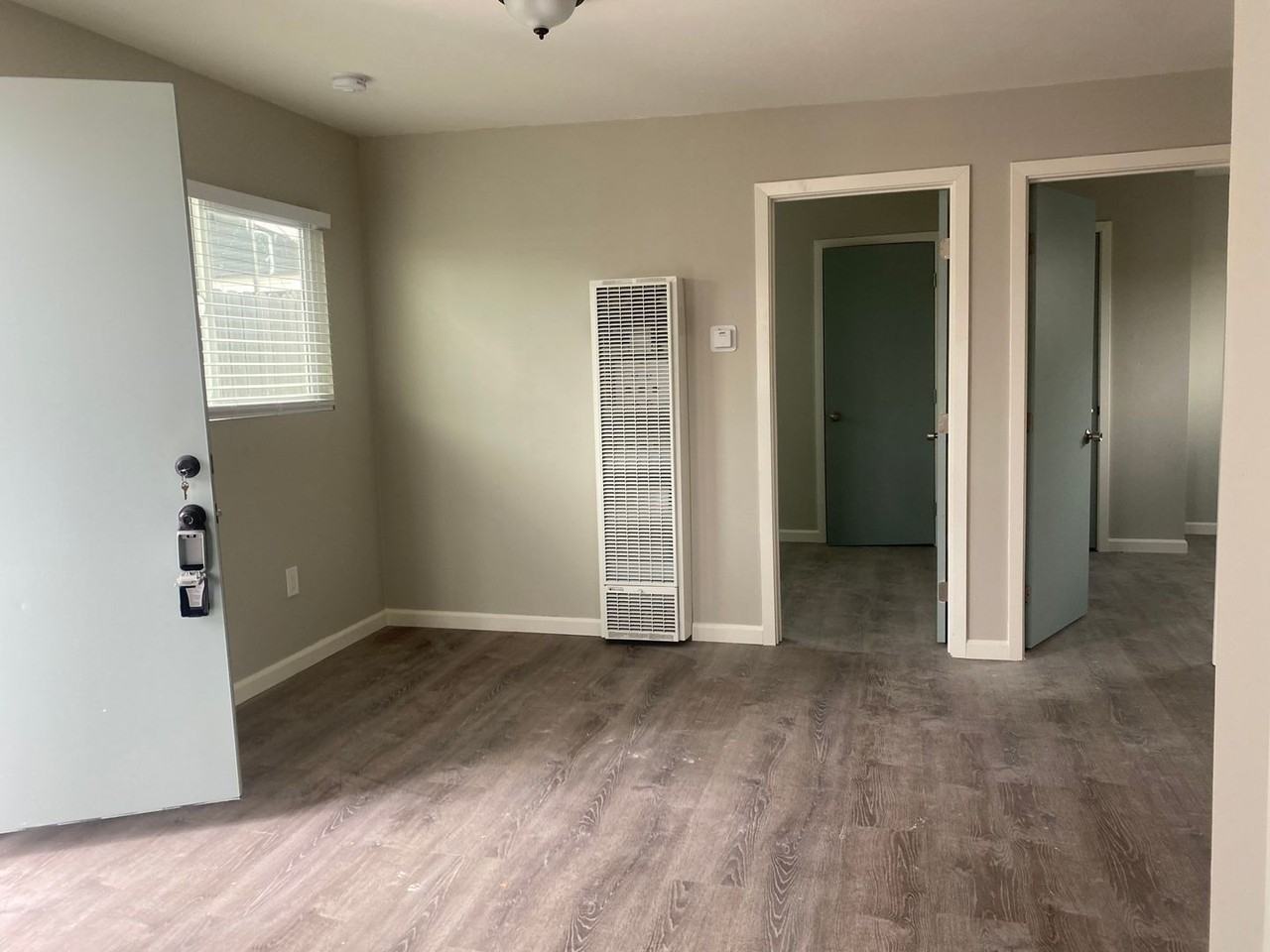 3536 1/2 47th St - Photo 2 of 10