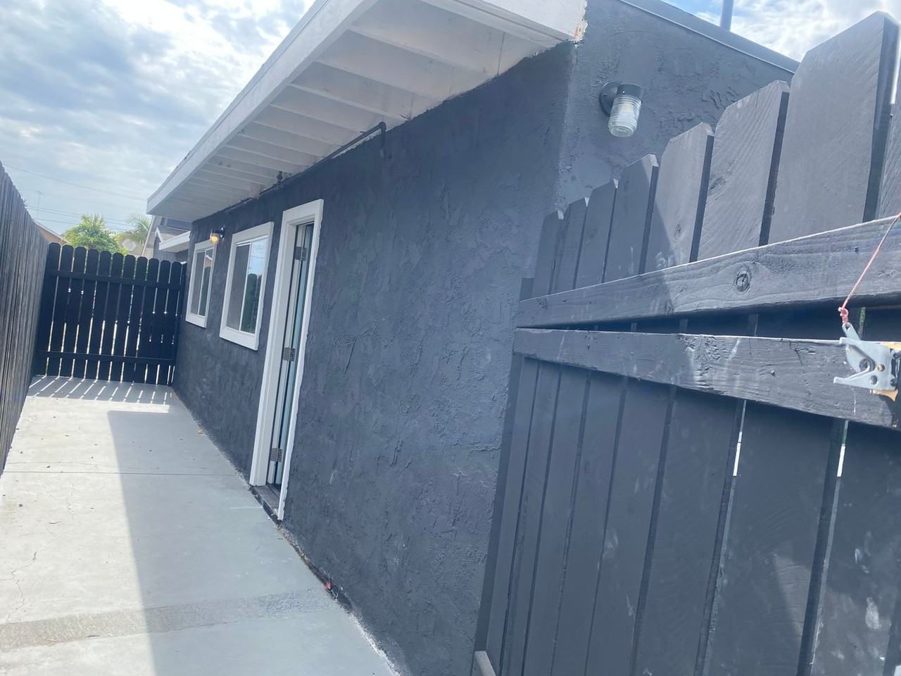 3536 1/2 47th St - Photo 6 of 10