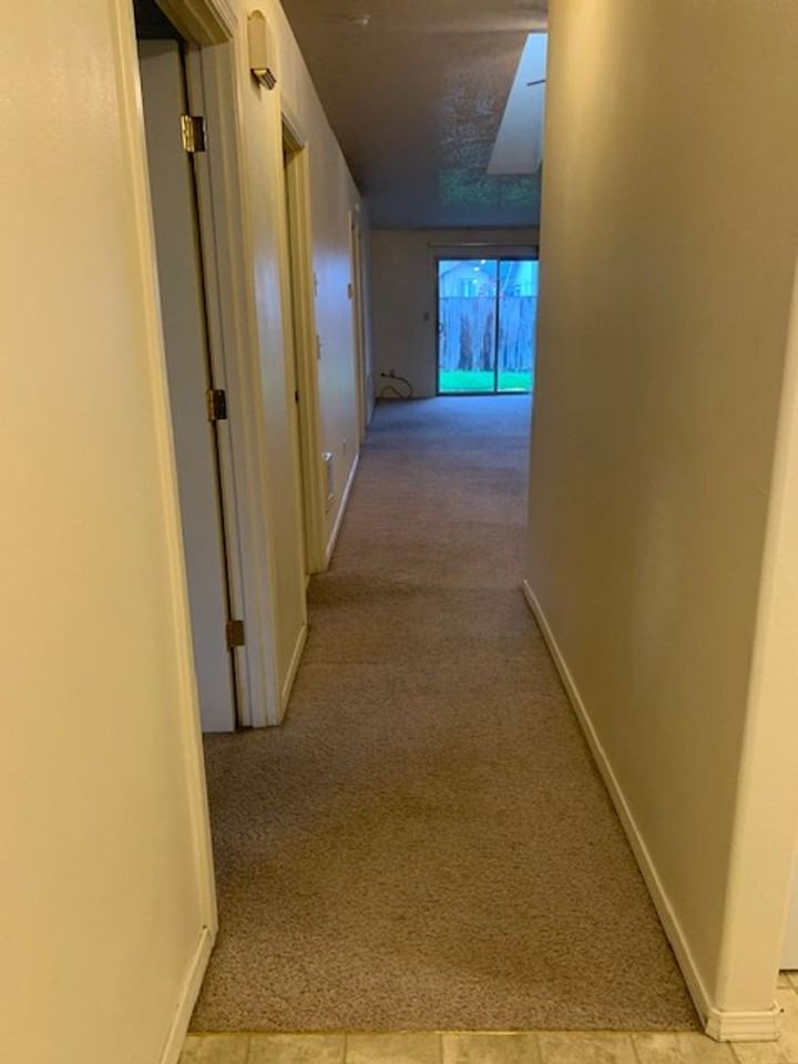 677 Benjamin Ave - Photo 3 of 10