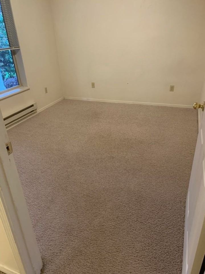 677 Benjamin Ave - Photo 4 of 10