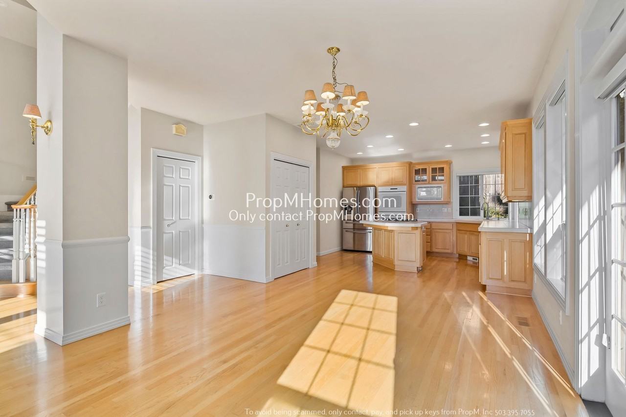 13602 Provincial Hill Way - Photo 7 of 29