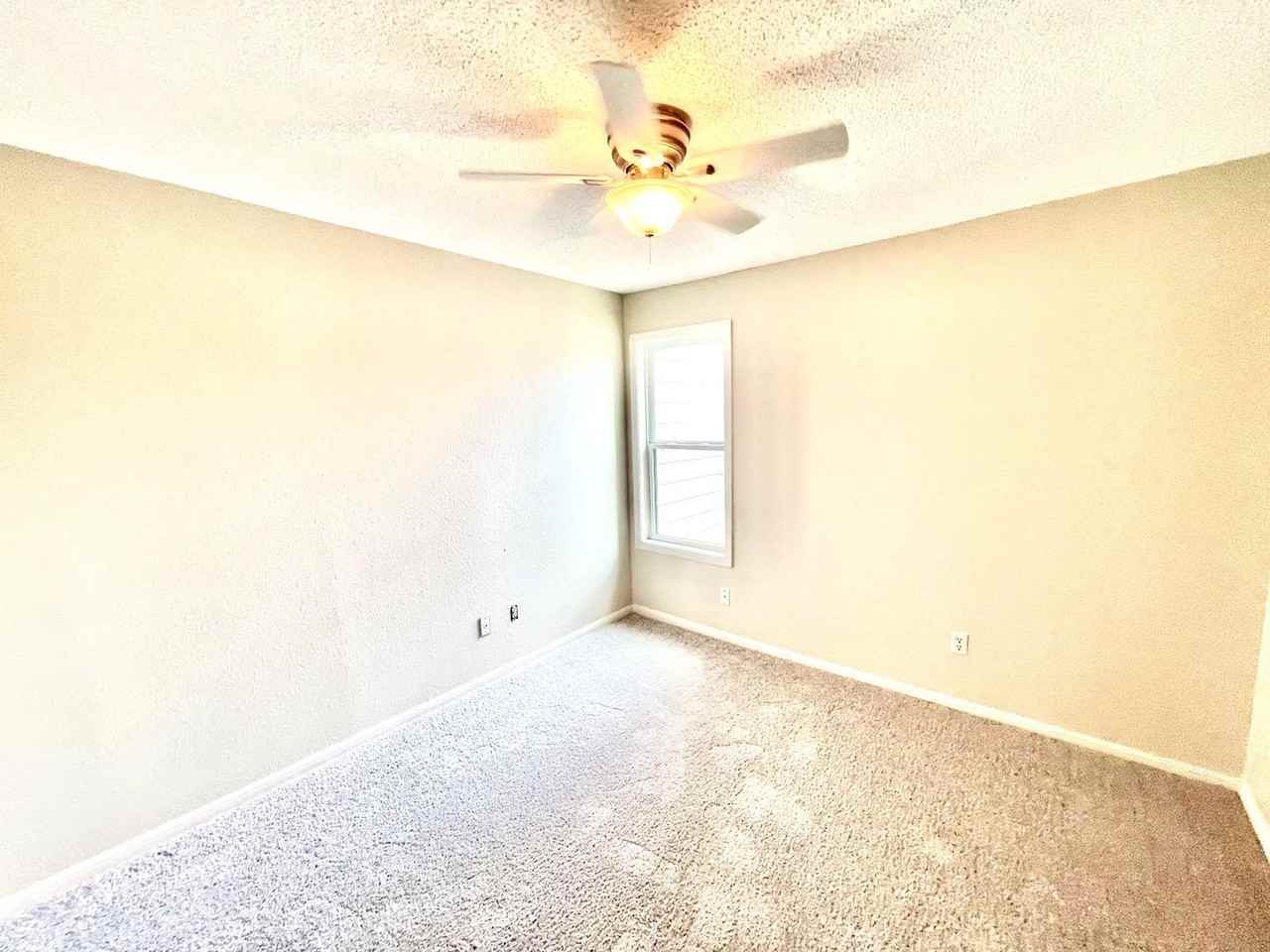 8811 Schick Rd - Photo 7 of 10