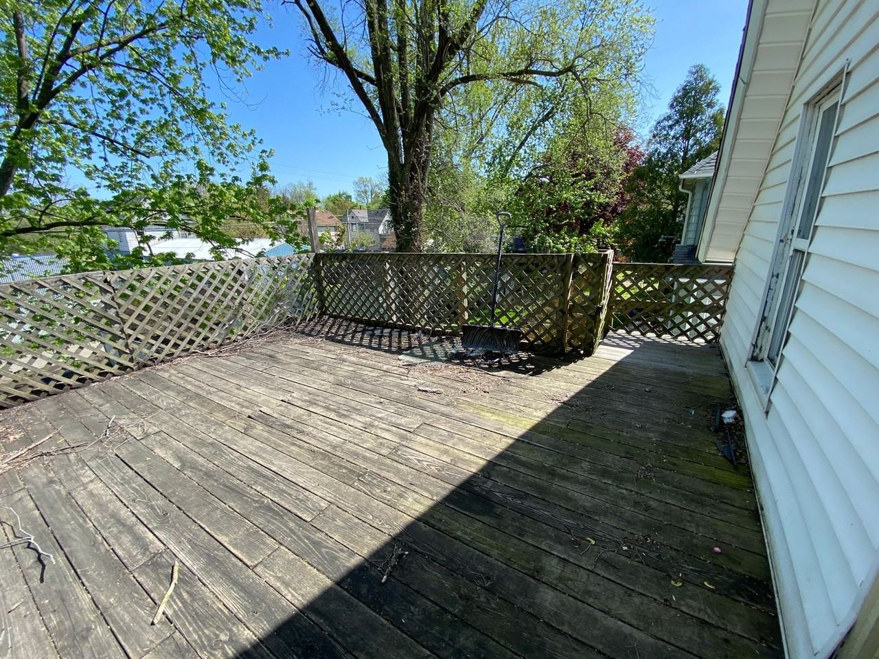 817 Egleston Avenue - Photo 6 of 8