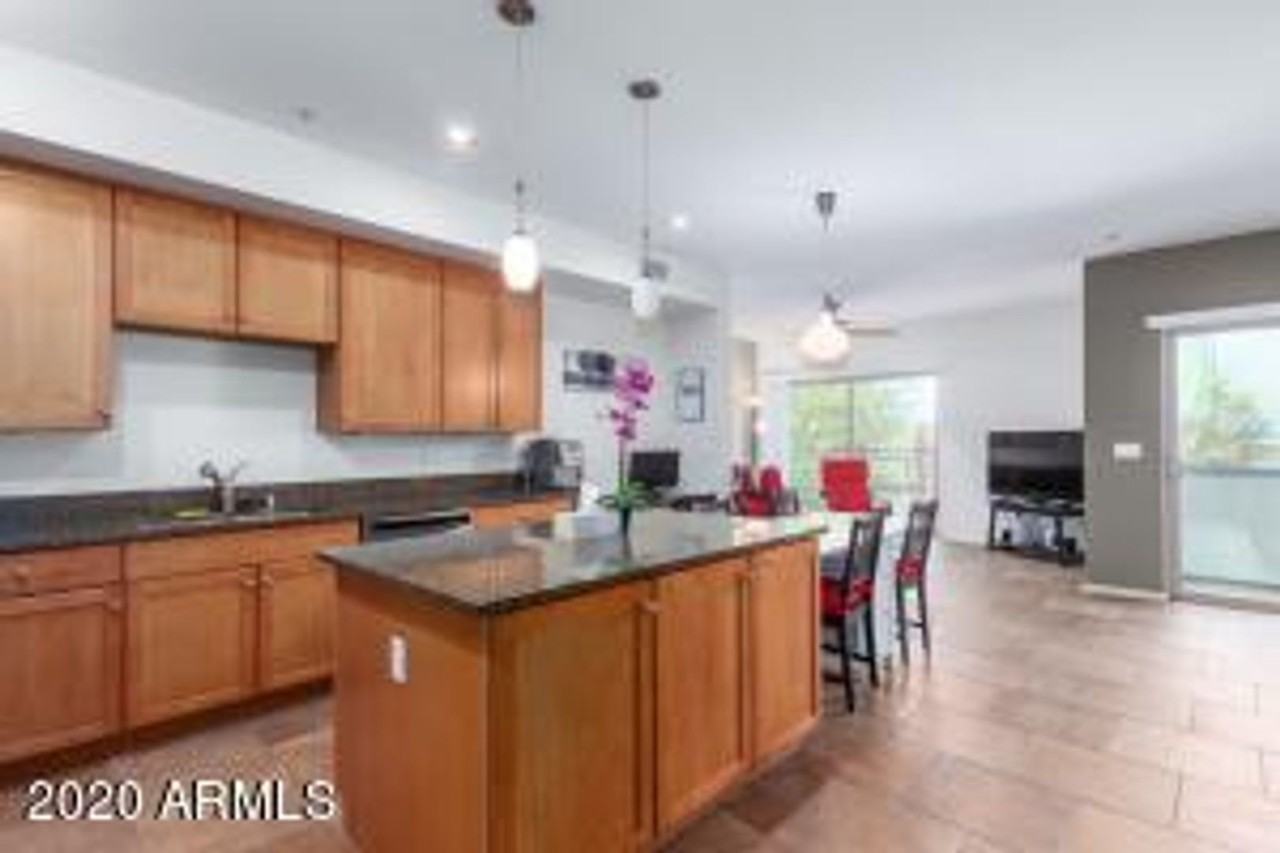 525 W Lakeside Dr #133 - Photo 4 of 33