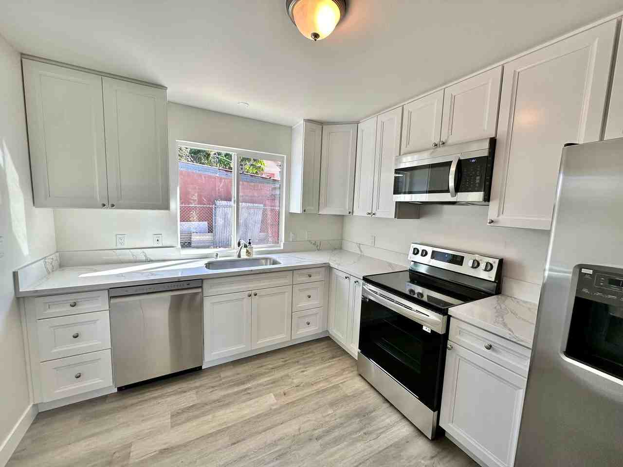 6165 Tooley Street - Photo 2 of 22
