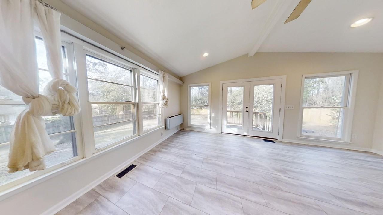 719 Mckinley Ave - Photo 6 of 29