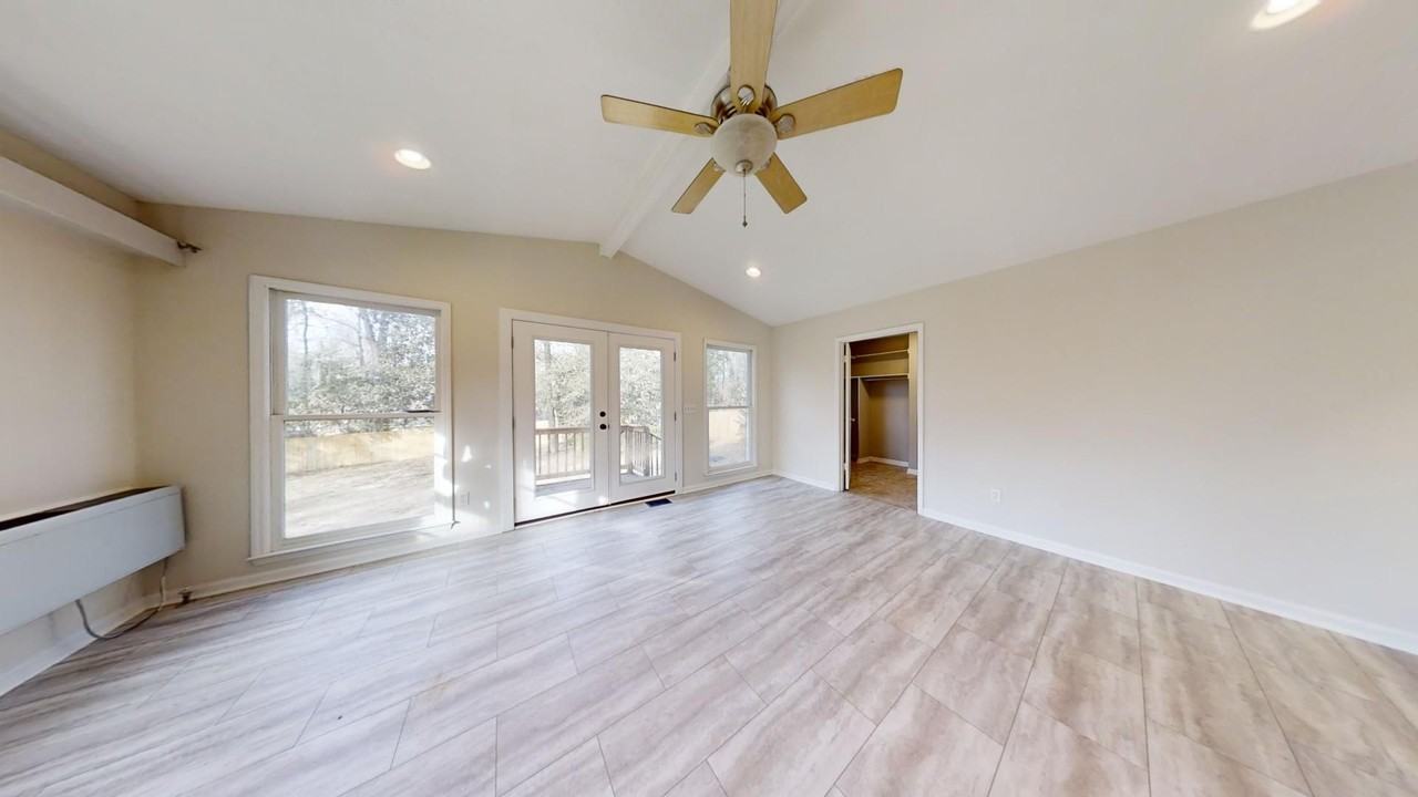 719 Mckinley Ave - Photo 7 of 29