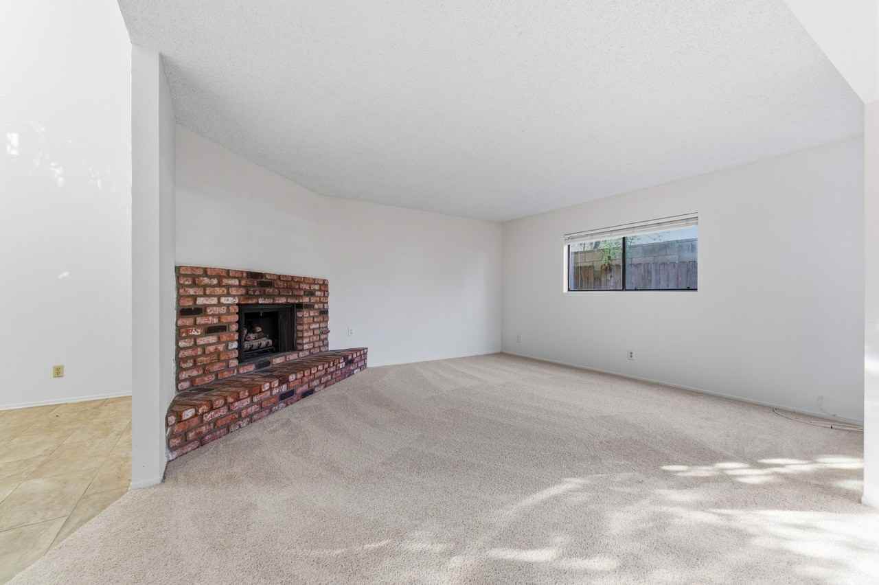 2286 Pacific Ave #E - Photo 4 of 19