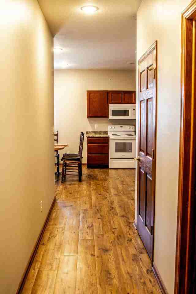 613 Sheldon Street - Photo 3 of 11