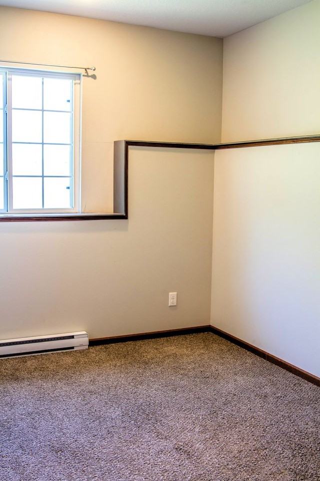 613 Sheldon Street - Photo 6 of 11