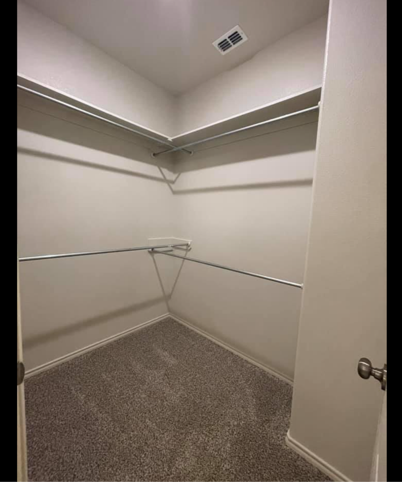 2615 136th Street - Photo 7 of 9