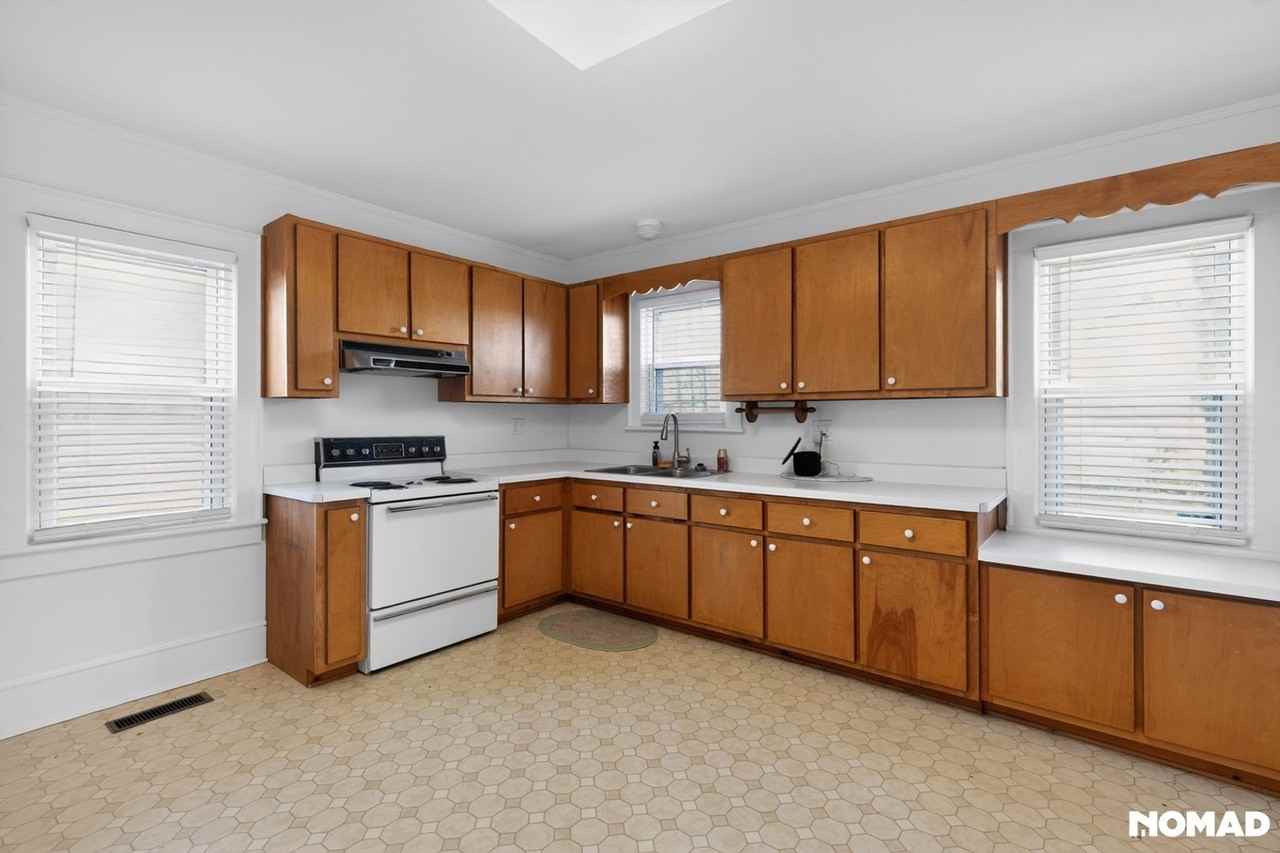 1144 Parsonage Street - Photo 7 of 25