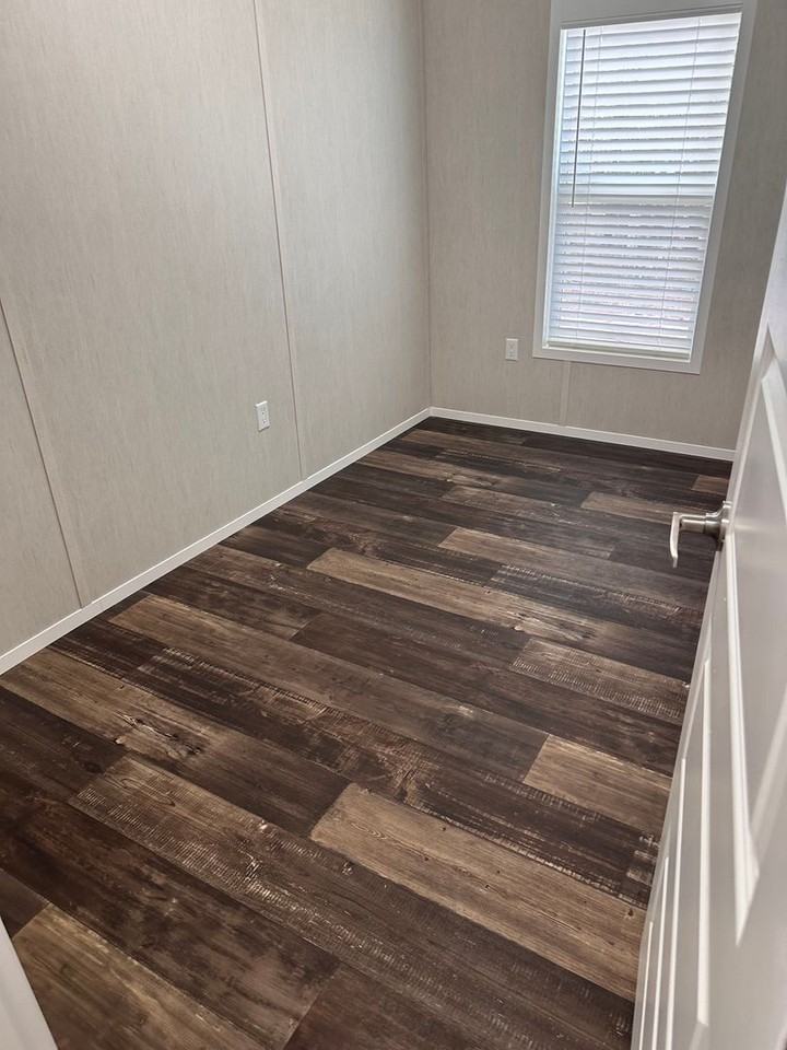 433 West Dogwood Avenue - Photo 4 of 10