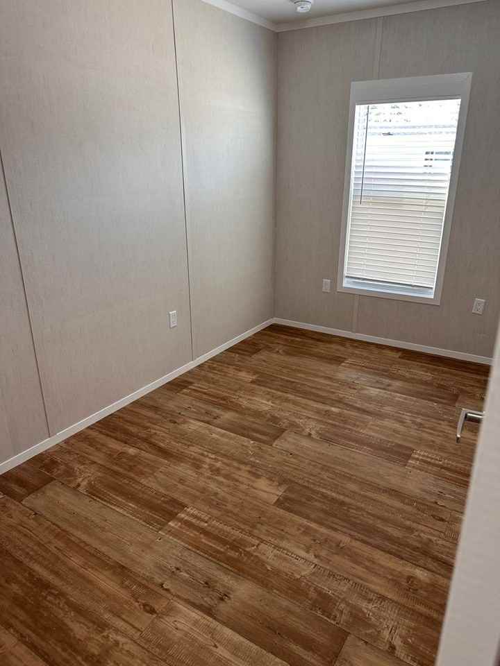 423 West Dogwood Avenue - Photo 7 of 8