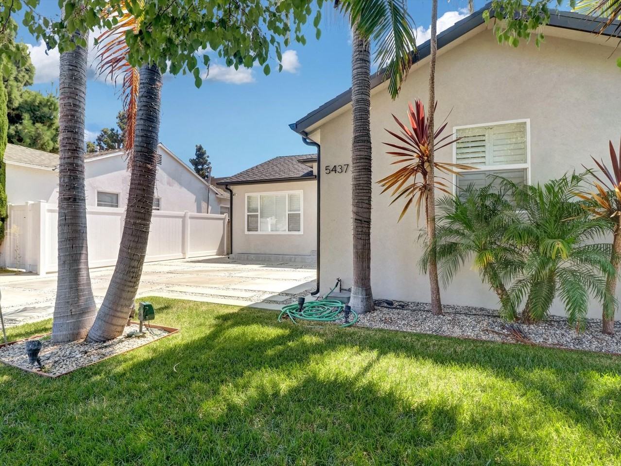 5437 Coolidge Avenue - Photo 3 of 33