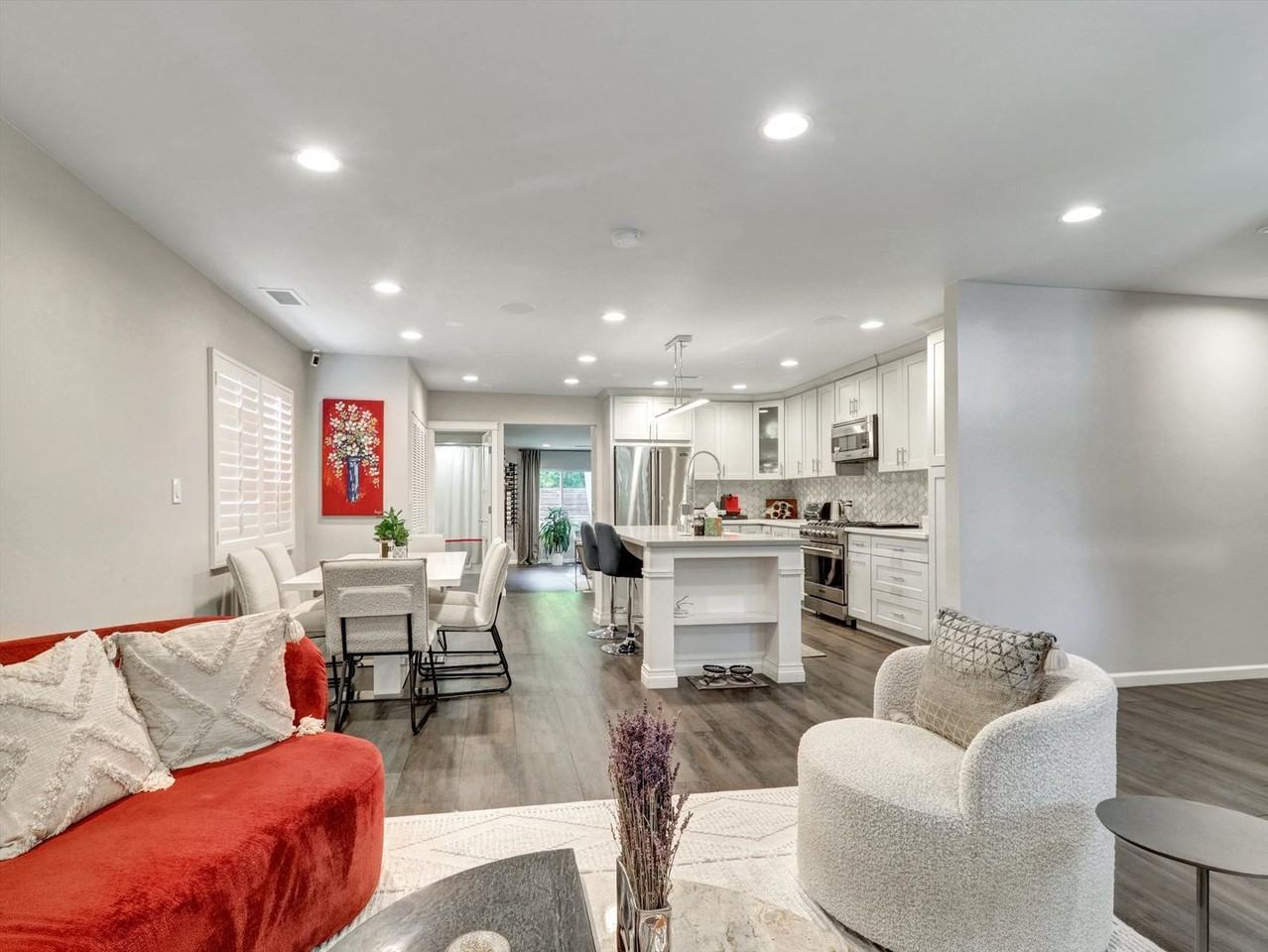 5437 Coolidge Avenue - Photo 7 of 33