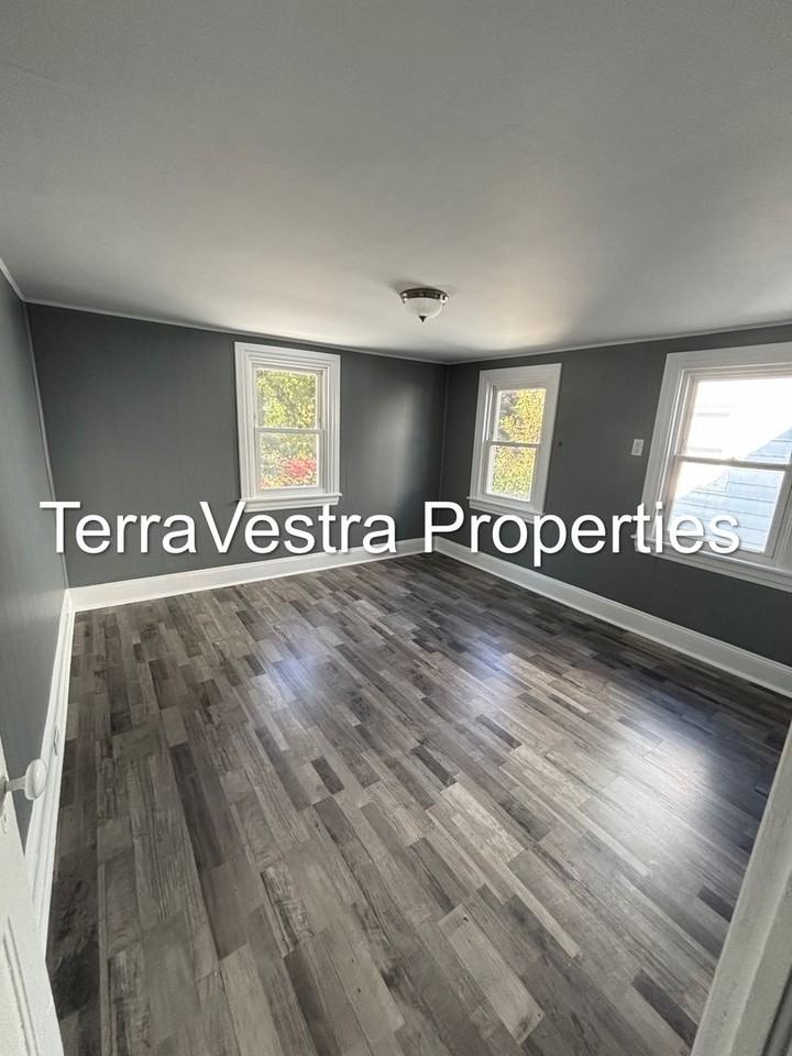 97 Chestnut St - Photo 7 of 7