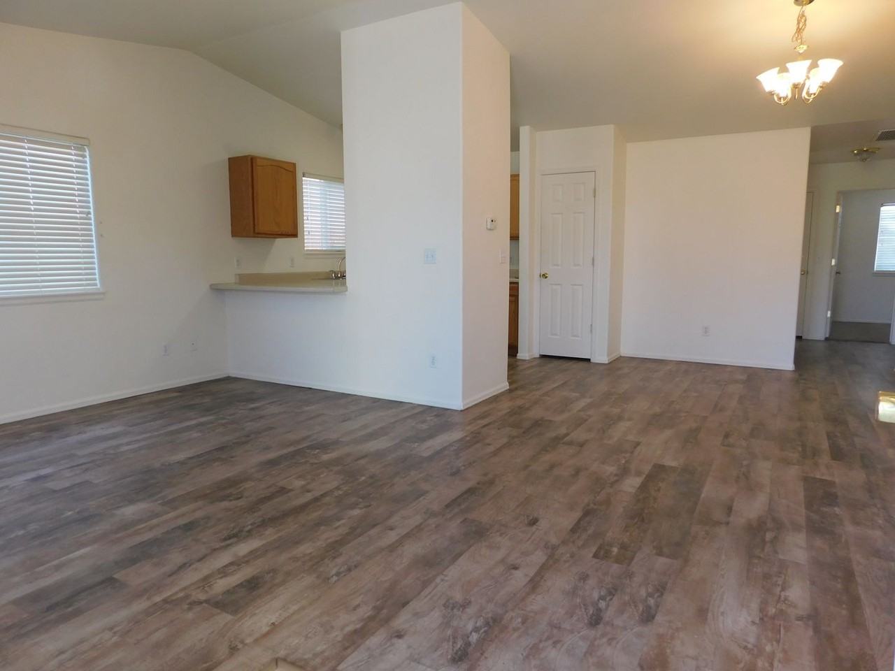 657 Springbrook Dr - Photo 2 of 19