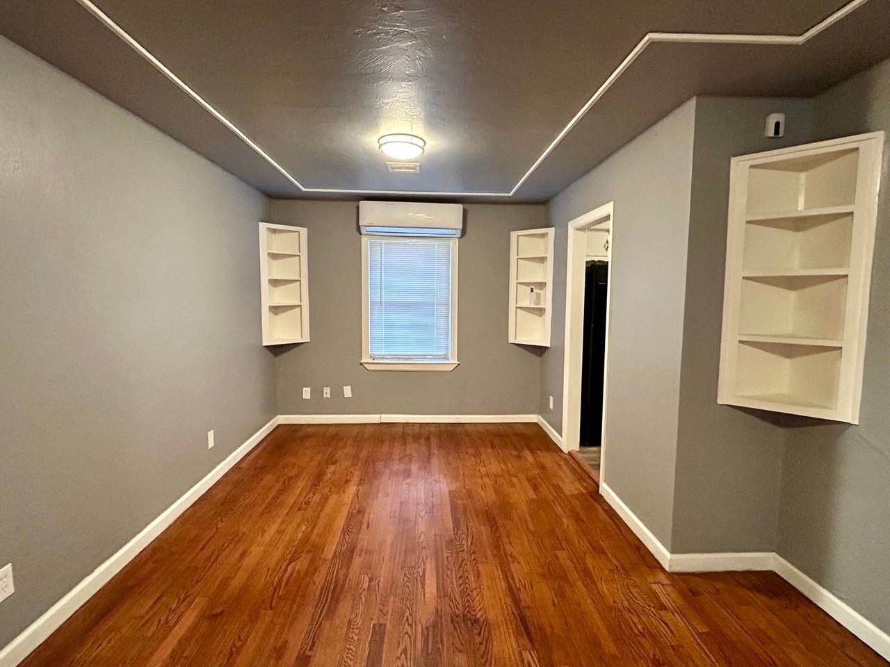 3044 Nw 28th St - Photo 4 of 20