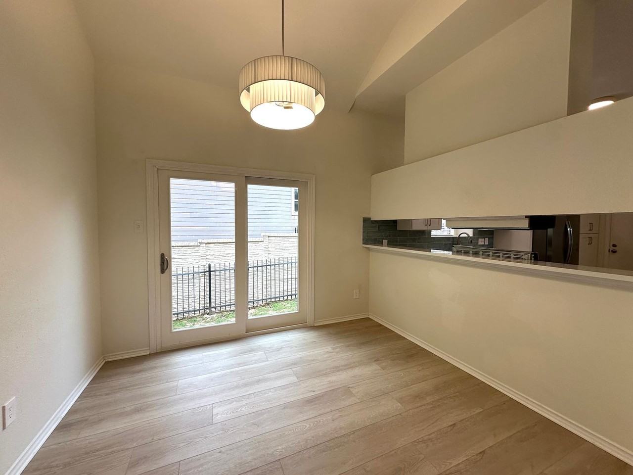 2105 Cervin Boulevard - Photo 6 of 23