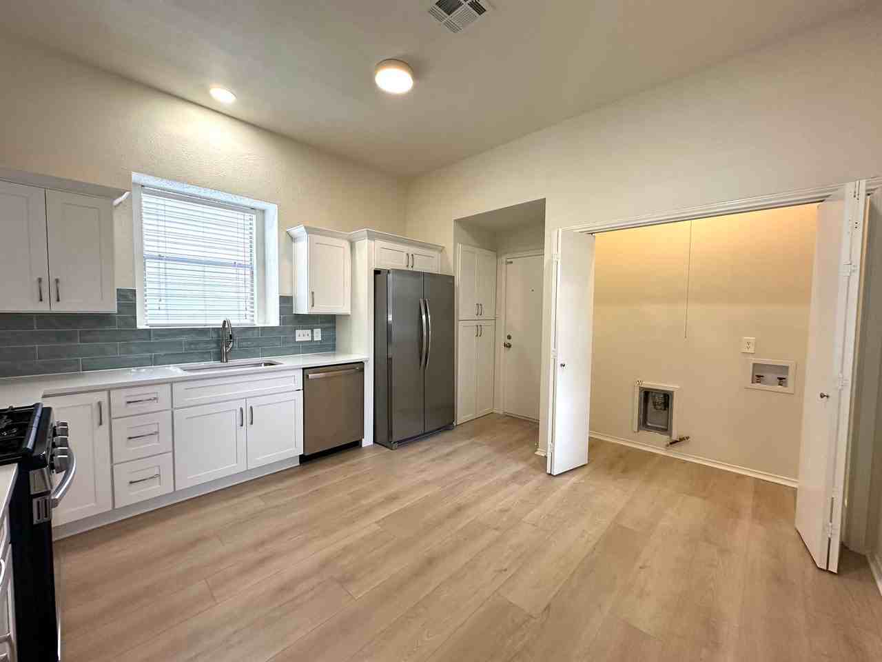 2105 Cervin Boulevard - Photo 7 of 23