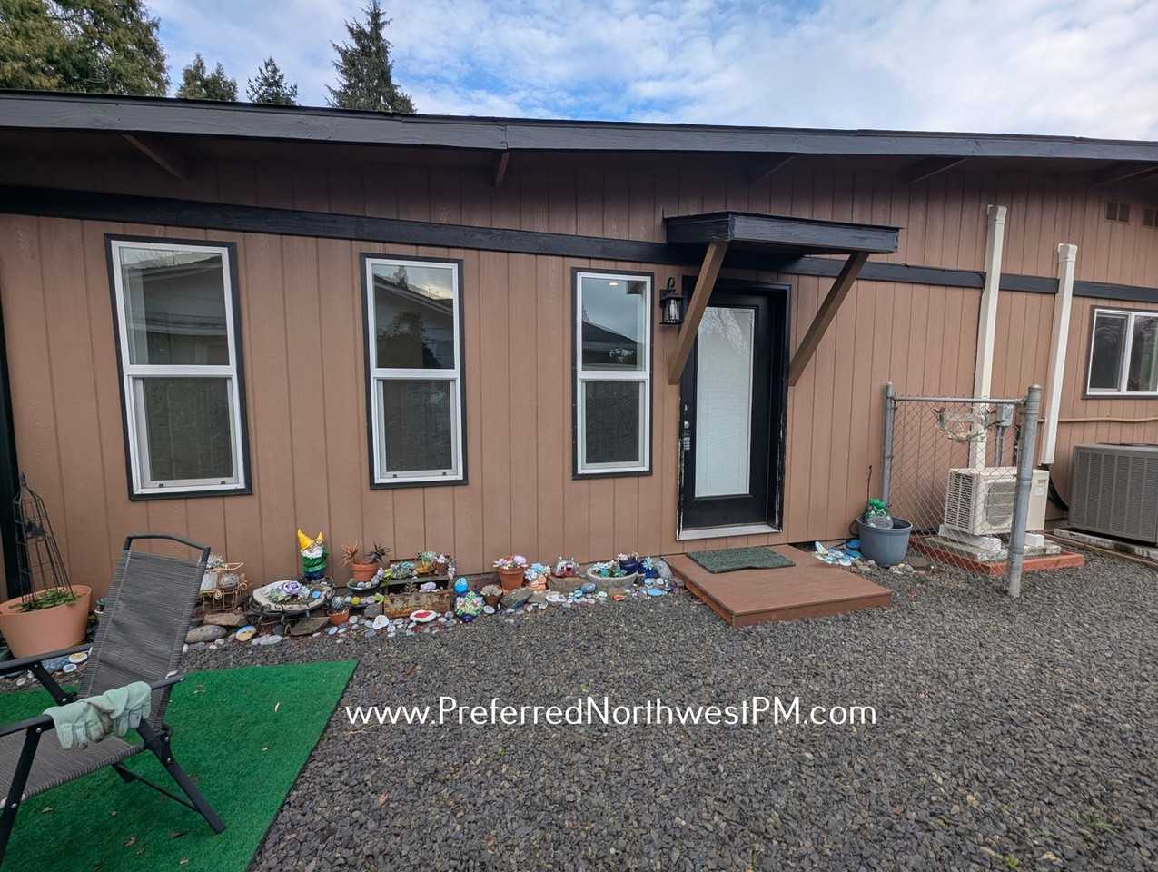 2522 Melrose Loop - Photo 3 of 10