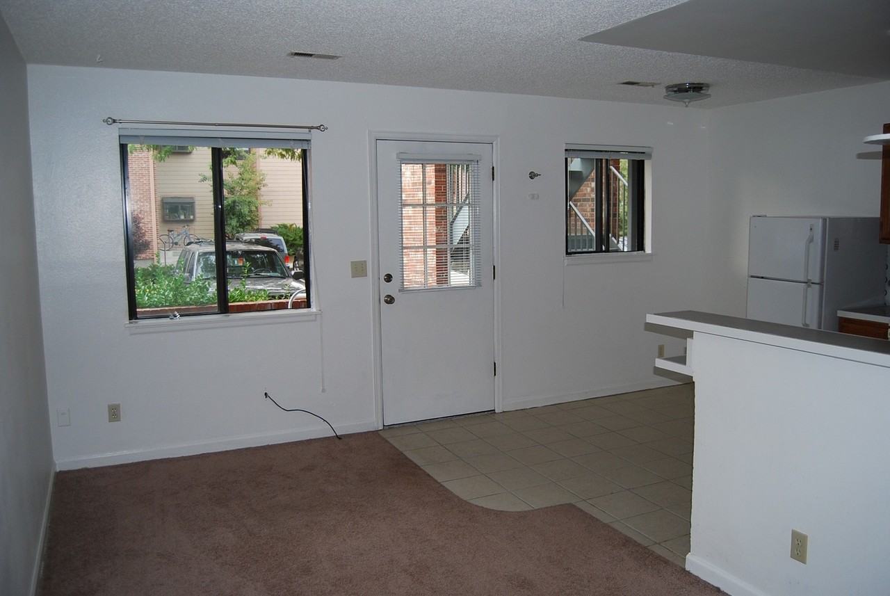 3480 Colorado Ave #D5 - Photo 6 of 19