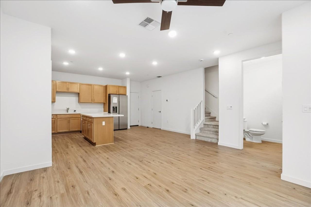 6117 Bridgecross Dr - Photo 3 of 25