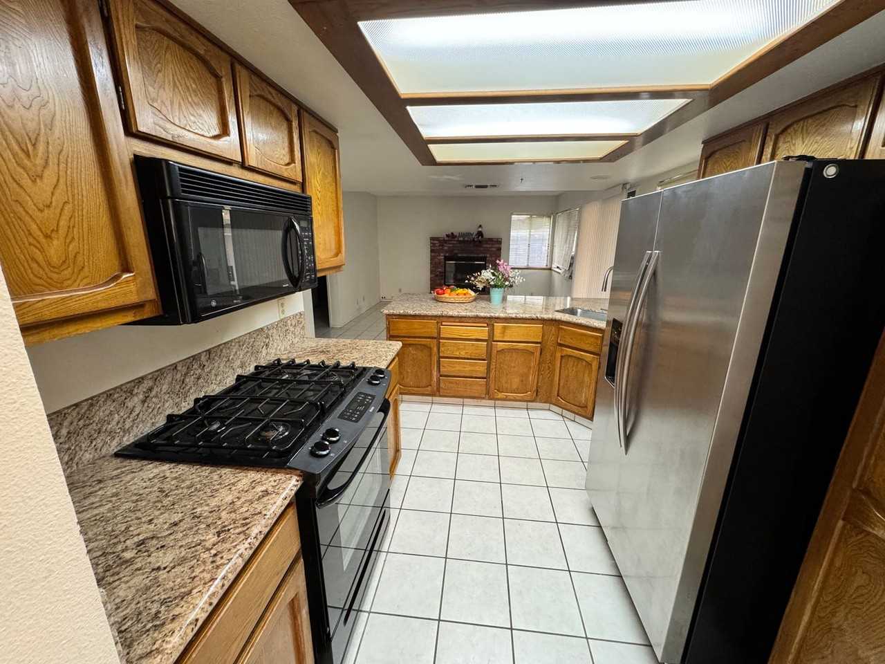 212 Washington Way - Photo 4 of 19