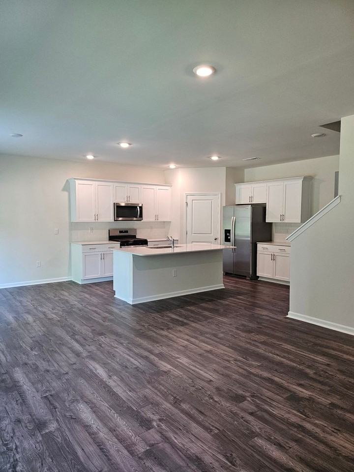 925 Canis Minor Rd - Photo 7 of 35