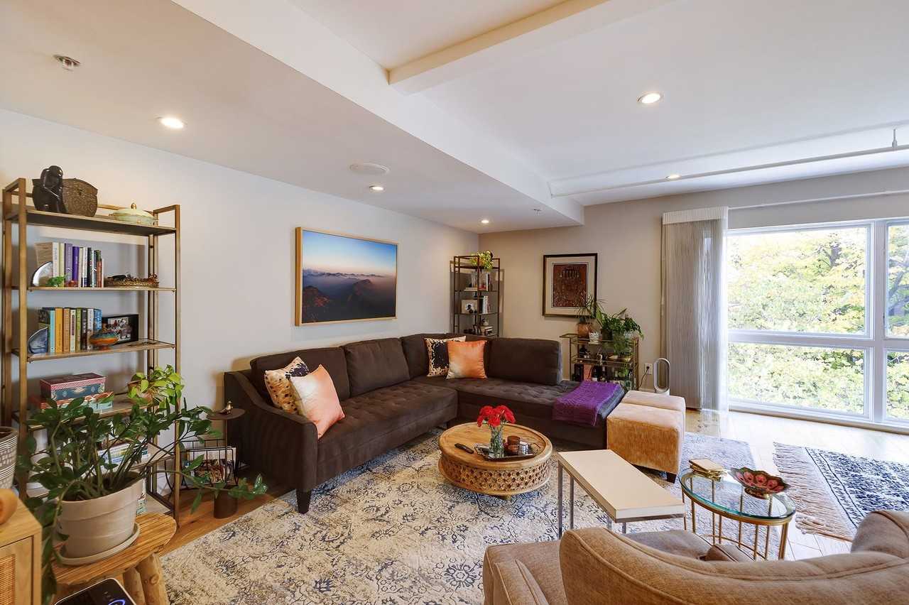 1514 Newton St Nw #301 - Photo 6 of 31