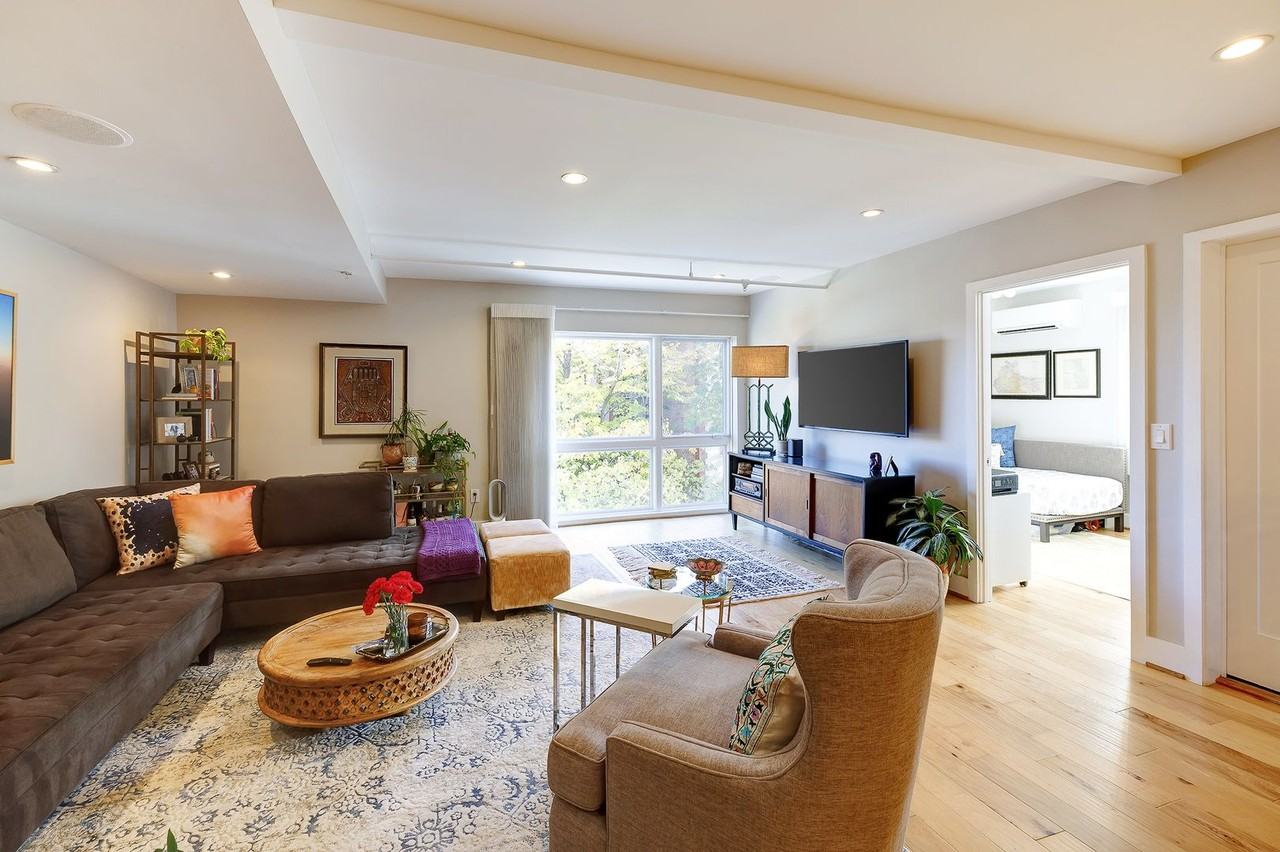 1514 Newton St Nw #301 - Photo 7 of 31