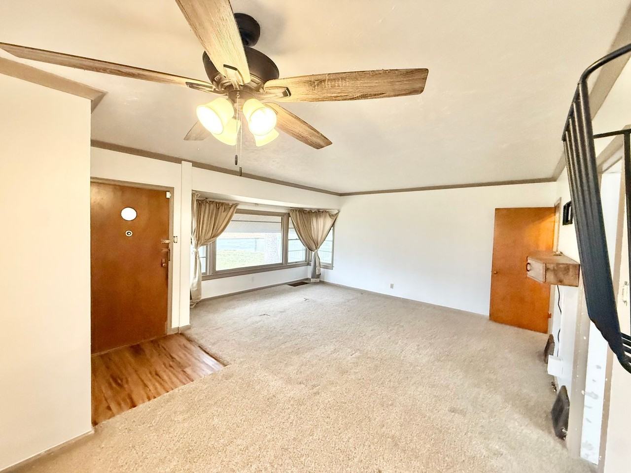 805 West Routt Avenue - Photo 3 of 23