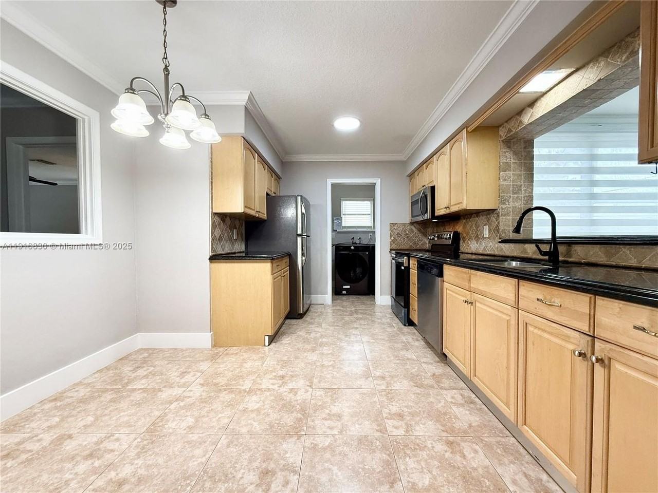 216 Southeast 5th Street