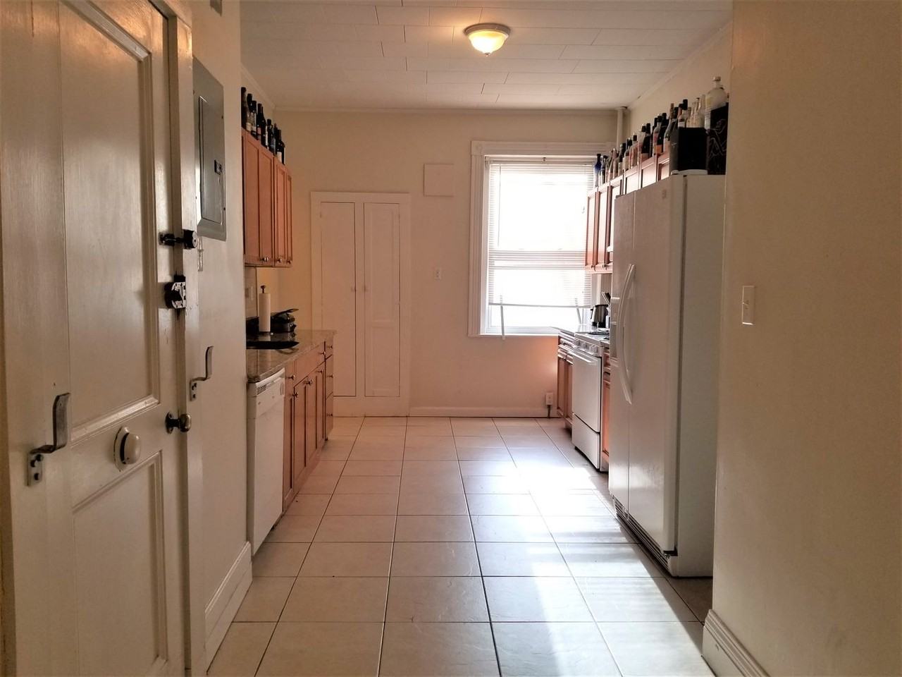 18 Euston Street - Photo 7 of 11