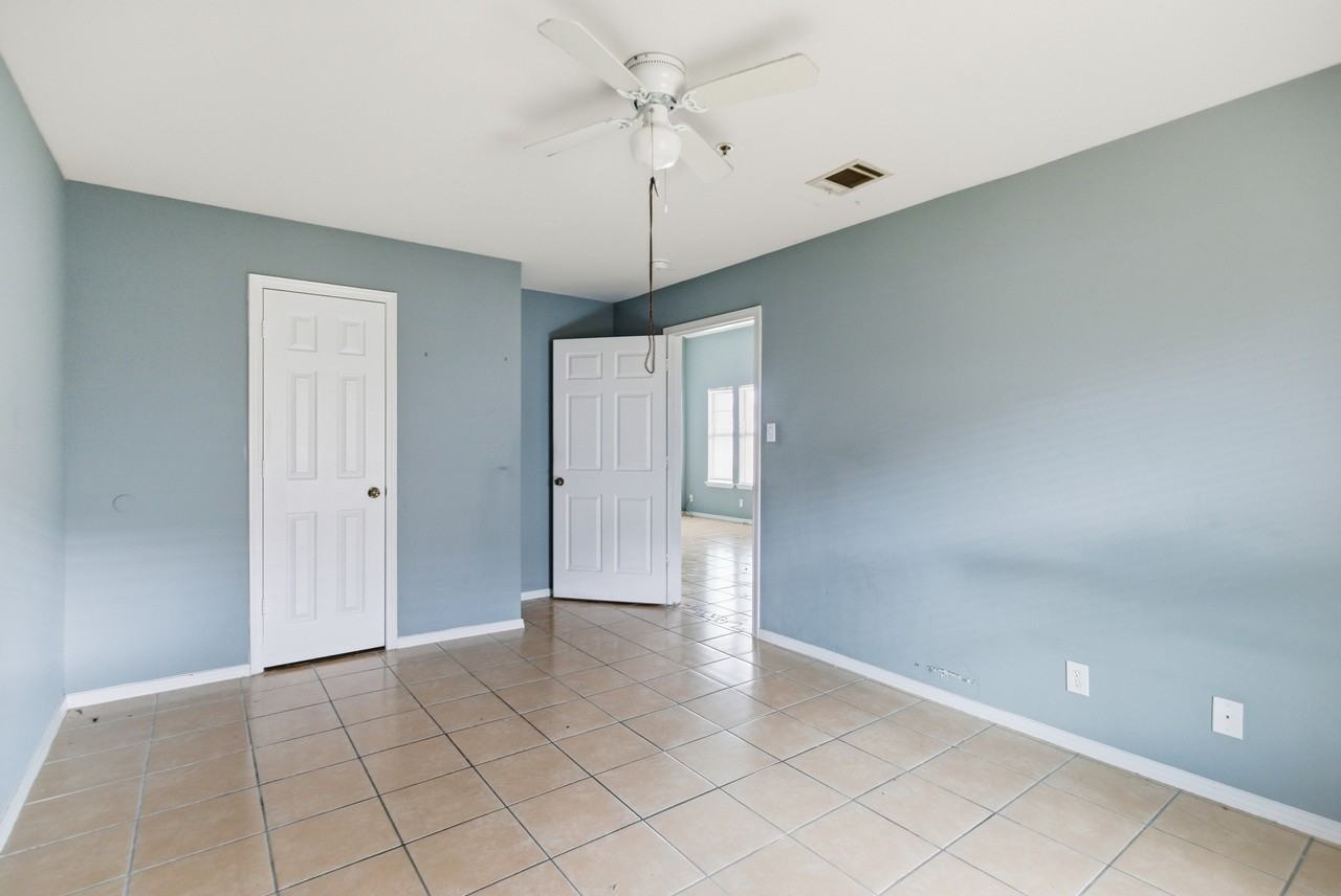 7627 Windsor Oaks - Photo 6 of 9