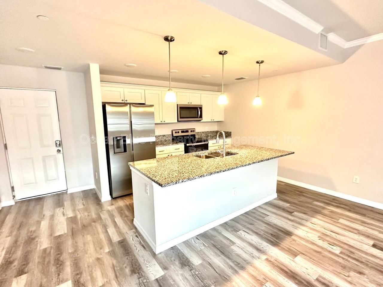 2771 Royal Palm Ave #310 - Photo 3 of 21