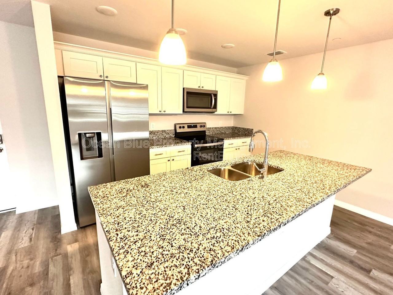 2771 Royal Palm Ave #310 - Photo 4 of 21