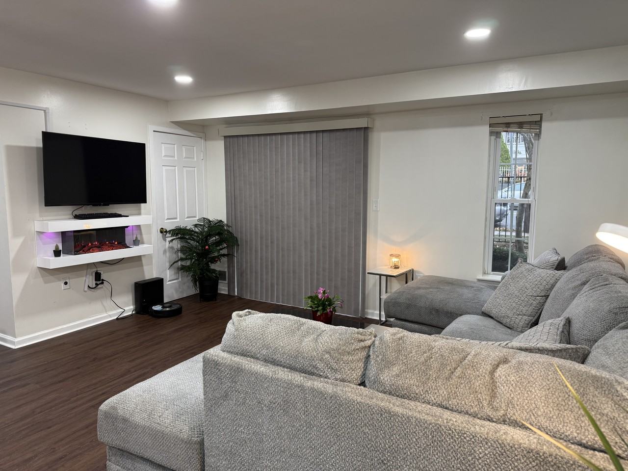751 Summer Avenue #1D - Photo 2 of 21