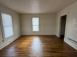 featured image of 423 Marion Street #2