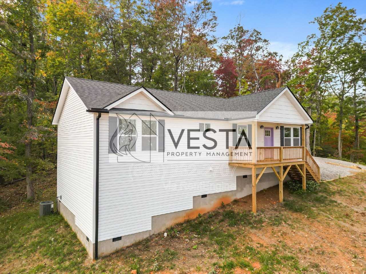474 Hague Dr - Photo 3 of 28