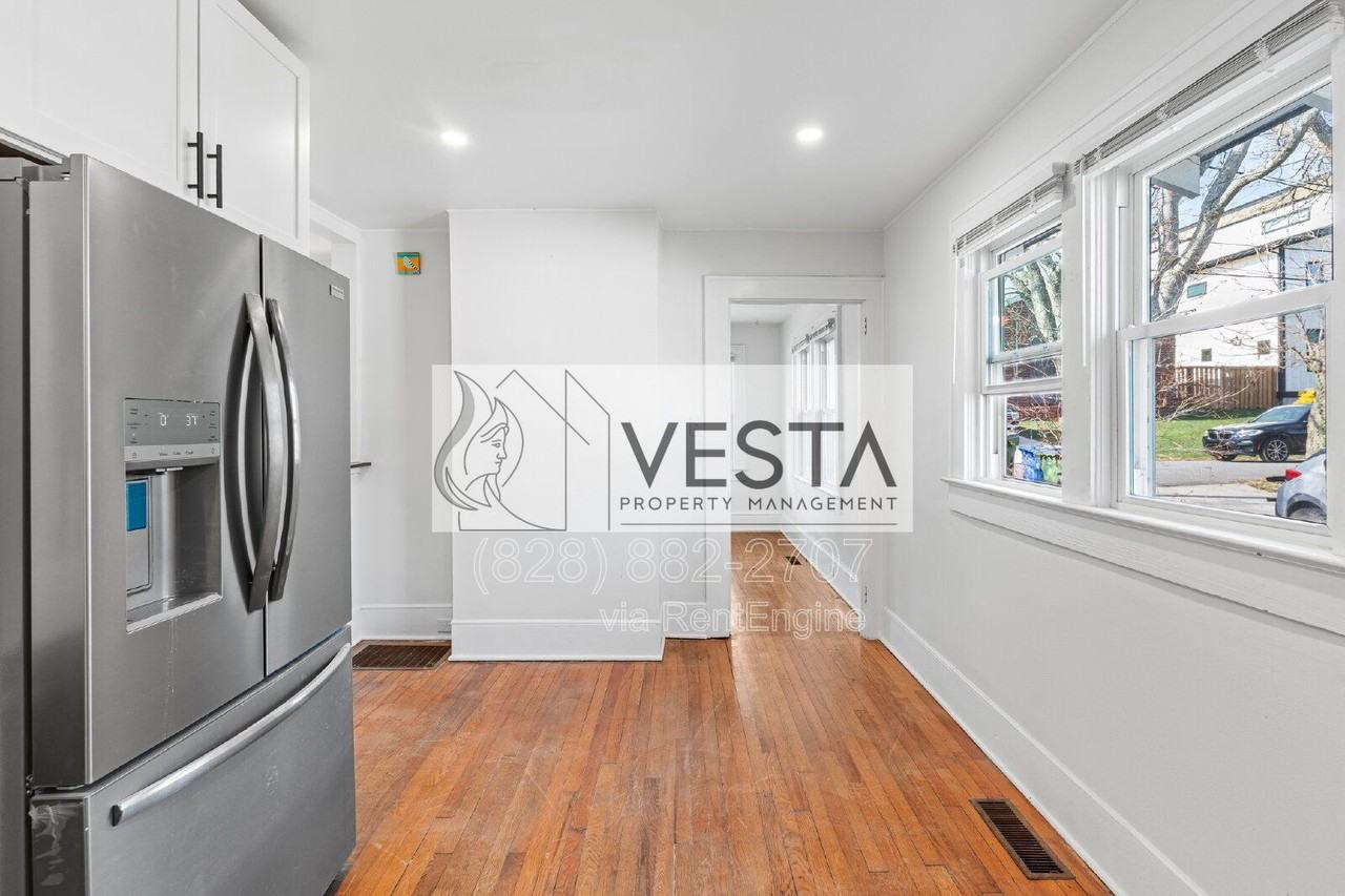 114 Richmond Ave - Photo 6 of 22