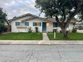 featured image of 212 Derecho Way