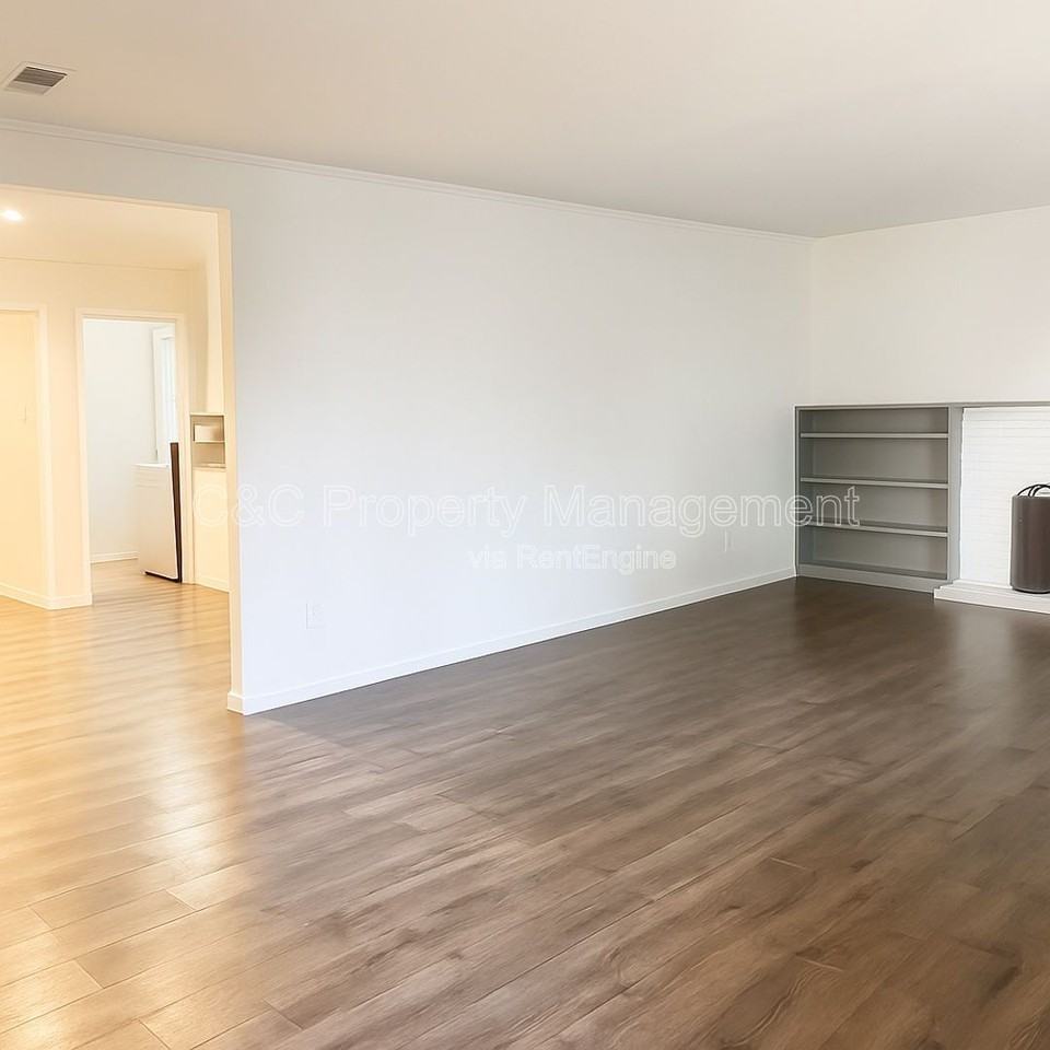 212 Derecho Way - Photo 2 of 21