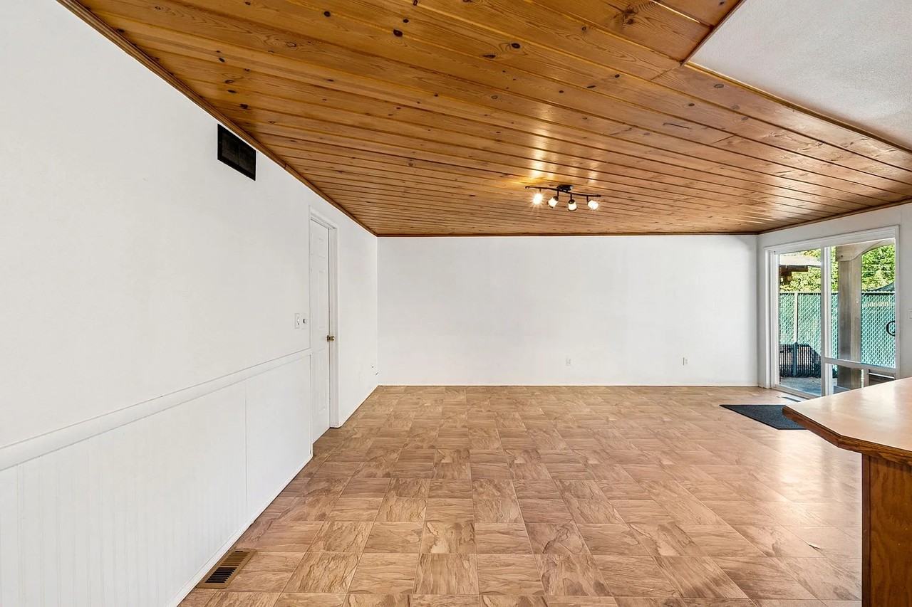 15518 Se 304th Pl - Photo 7 of 11